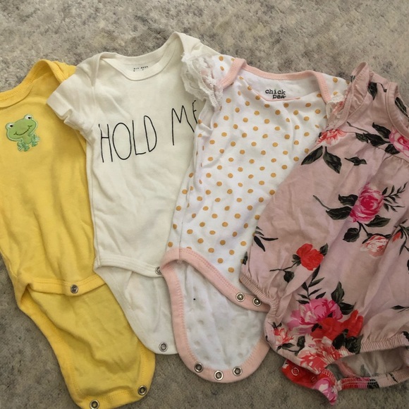 Assorted 0-3 month old bundle - Picture 4 of 5